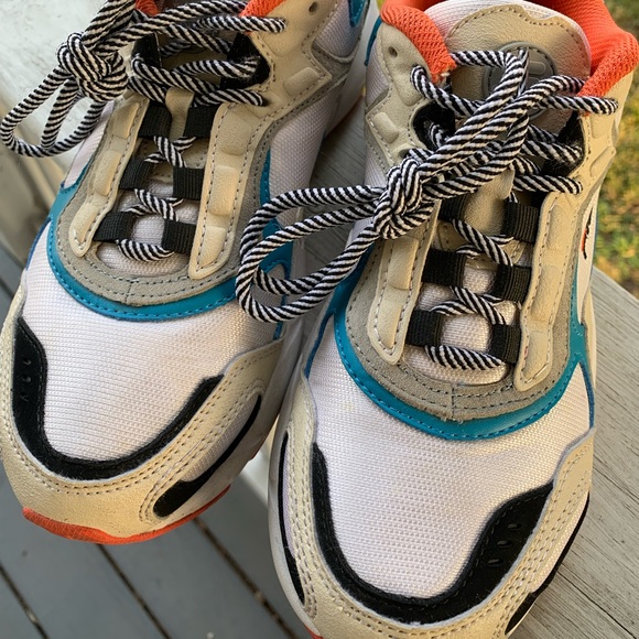 Fila Luminance Chunky Sneakers | Women’s US 8.5 - Picture 3 of 8